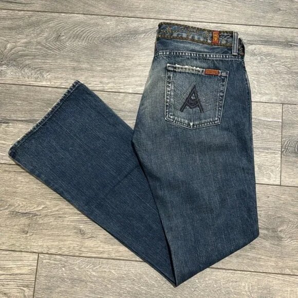 • 7 For All Mankind • Women’s Flare jeans Studded Detail A Pocket Style Blue 30 - Picture 1 of 3
